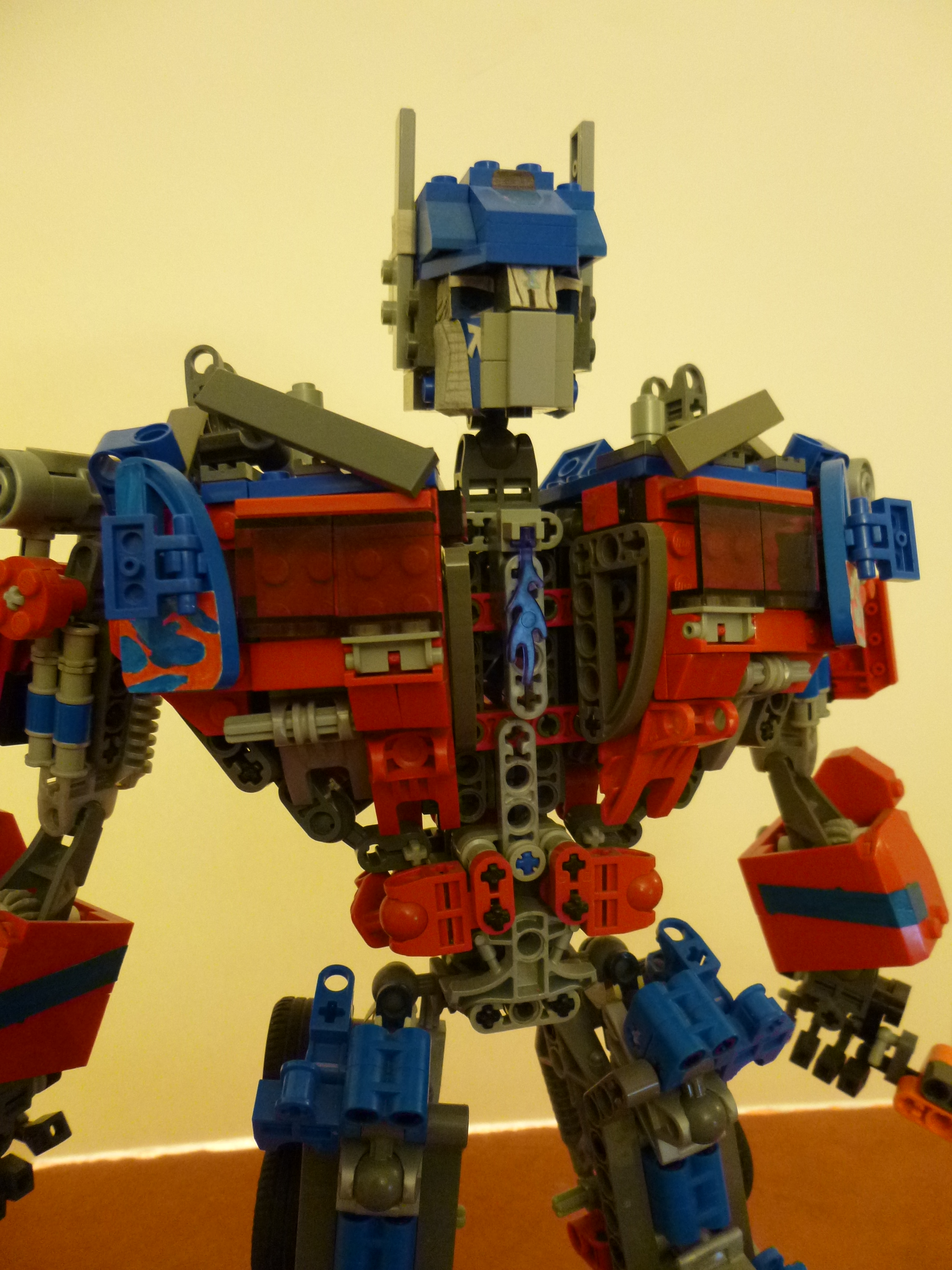 optimusprime95.jpg