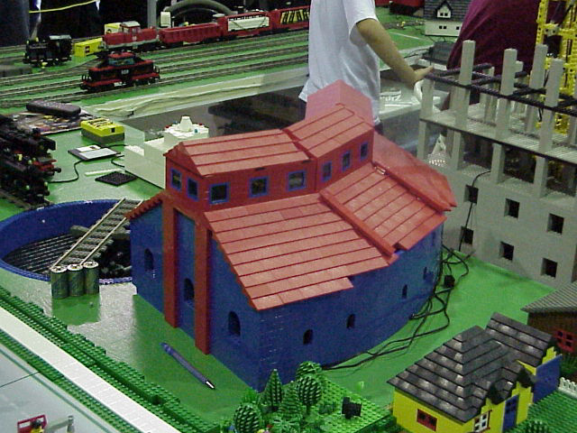 roundhouse2.jpg