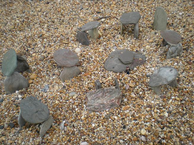 5_mini_stonehenge.jpg