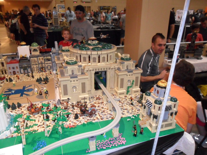 brickworld13-01.jpg