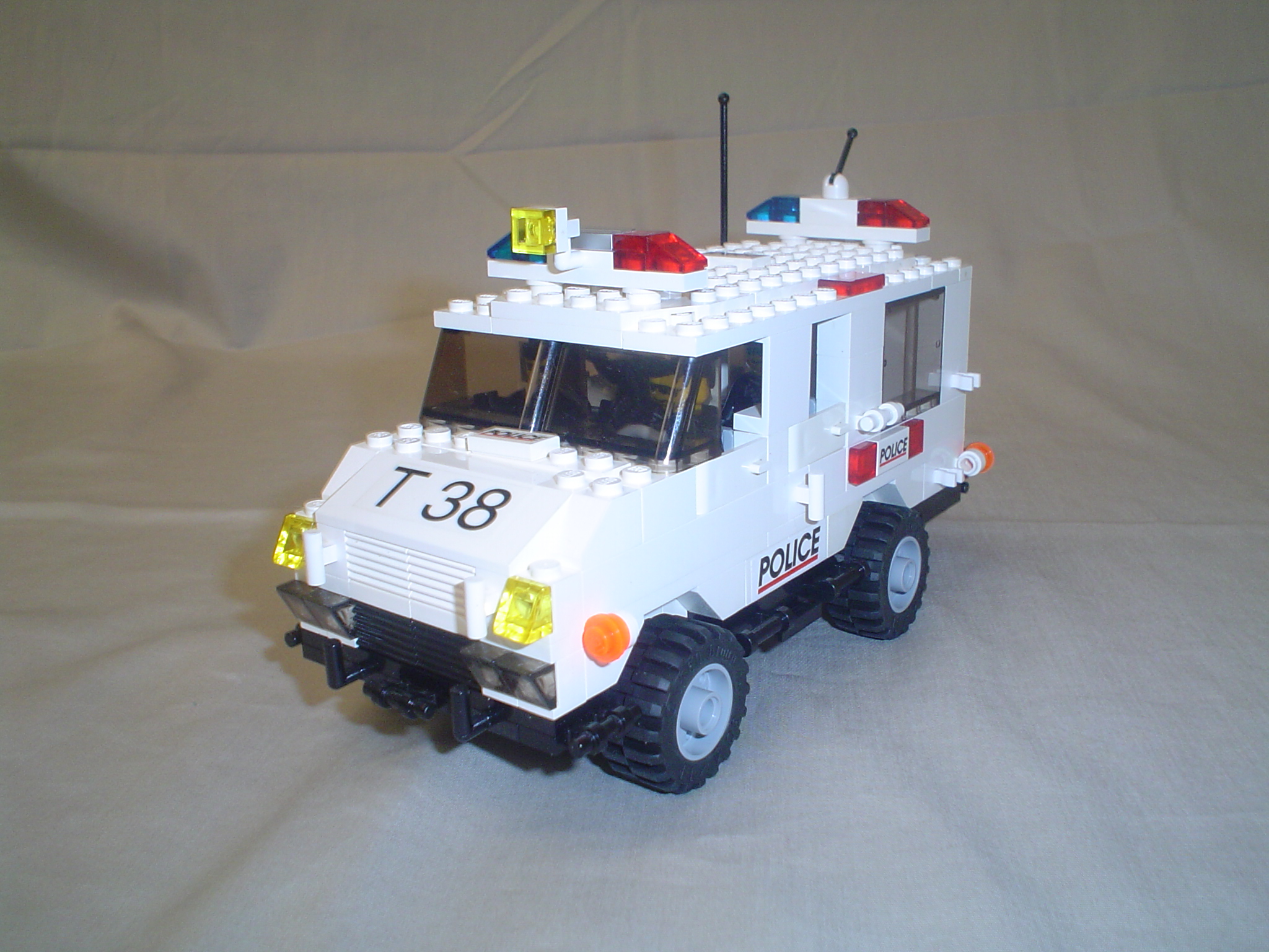brickliner_police_utility_c.jpg