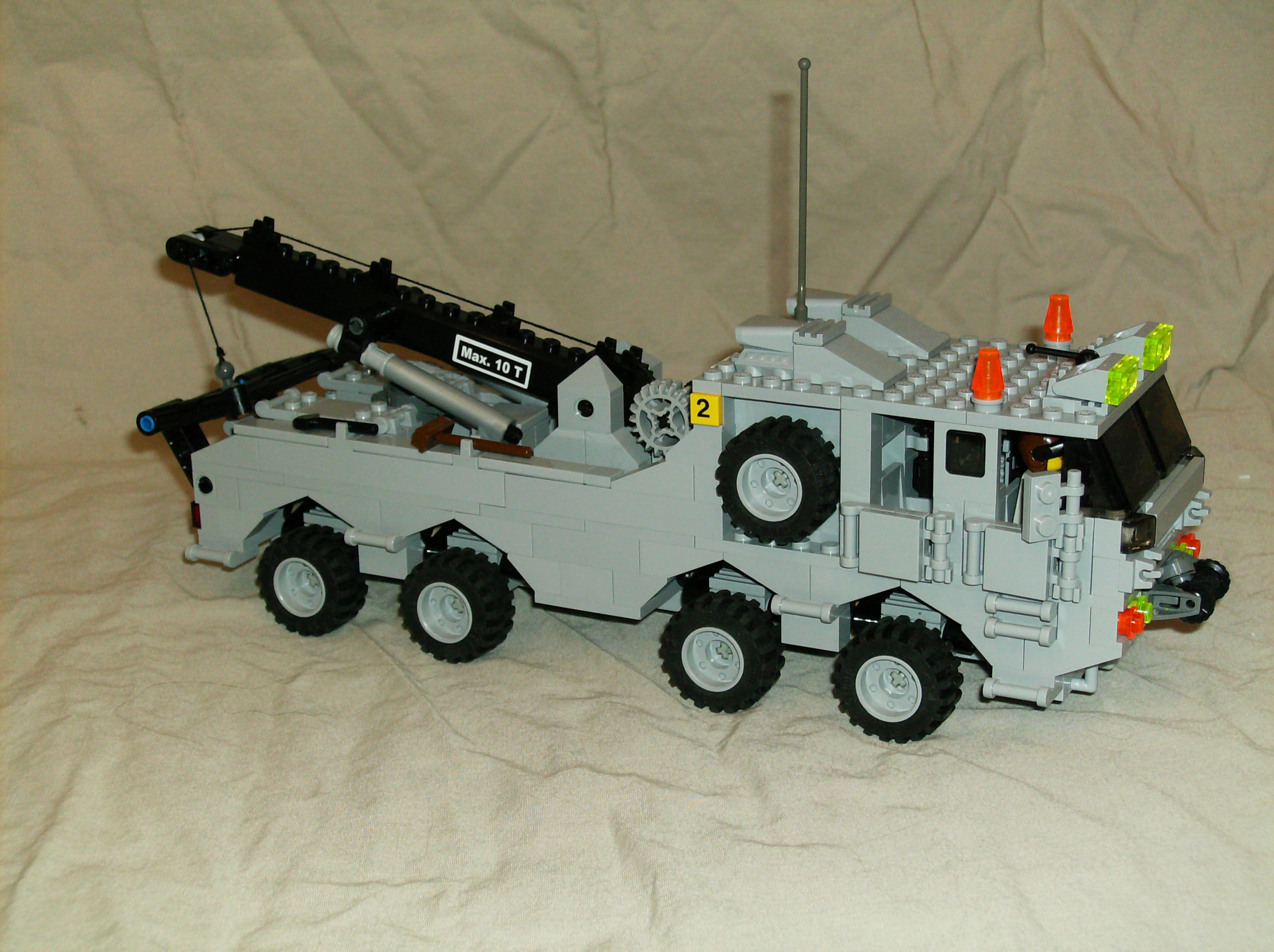 brickliner_military_range_heavy_wrecker_003.jpg