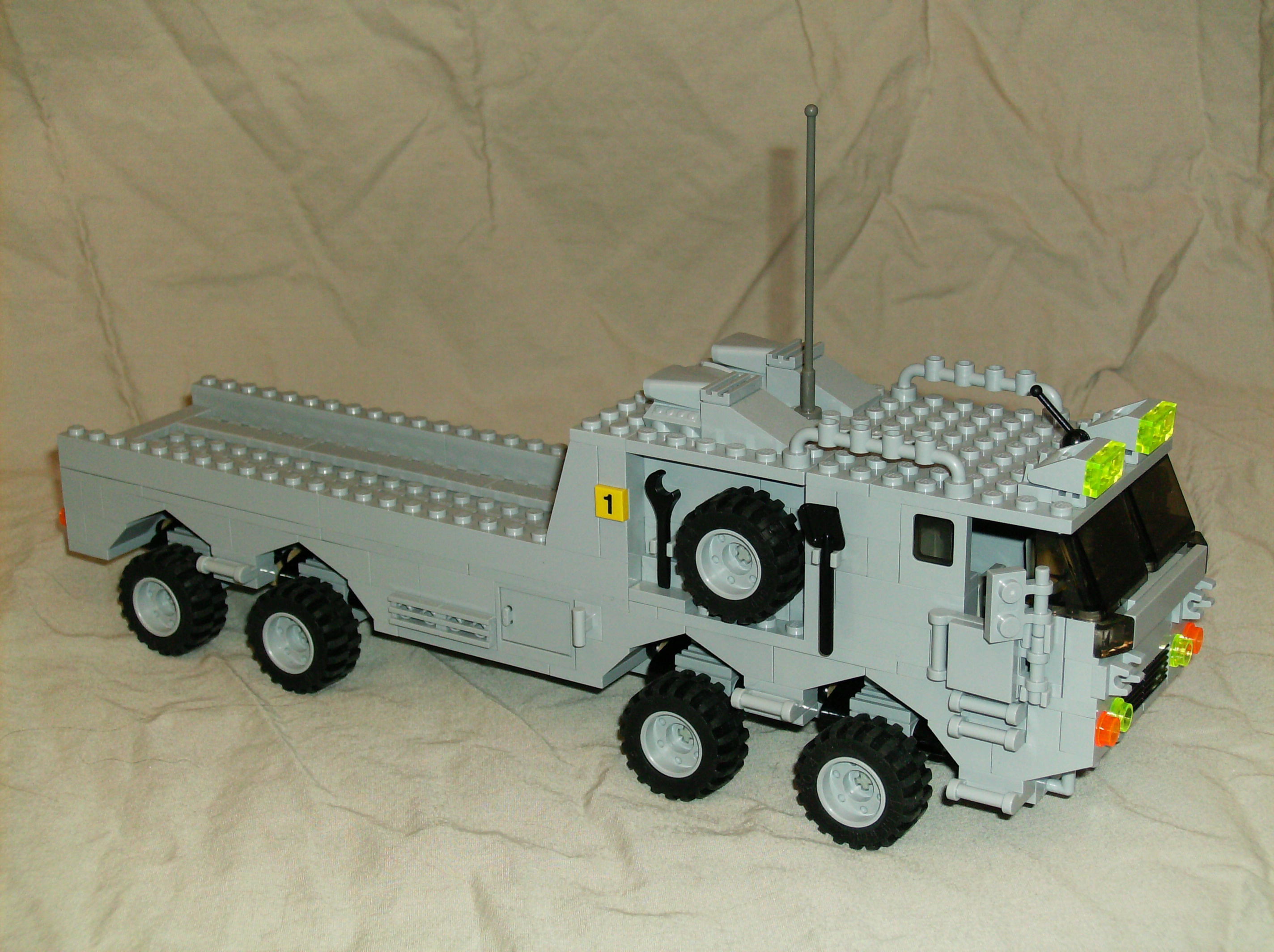 brickliner_military_range_logistics_vehicle_heavy_001.jpg