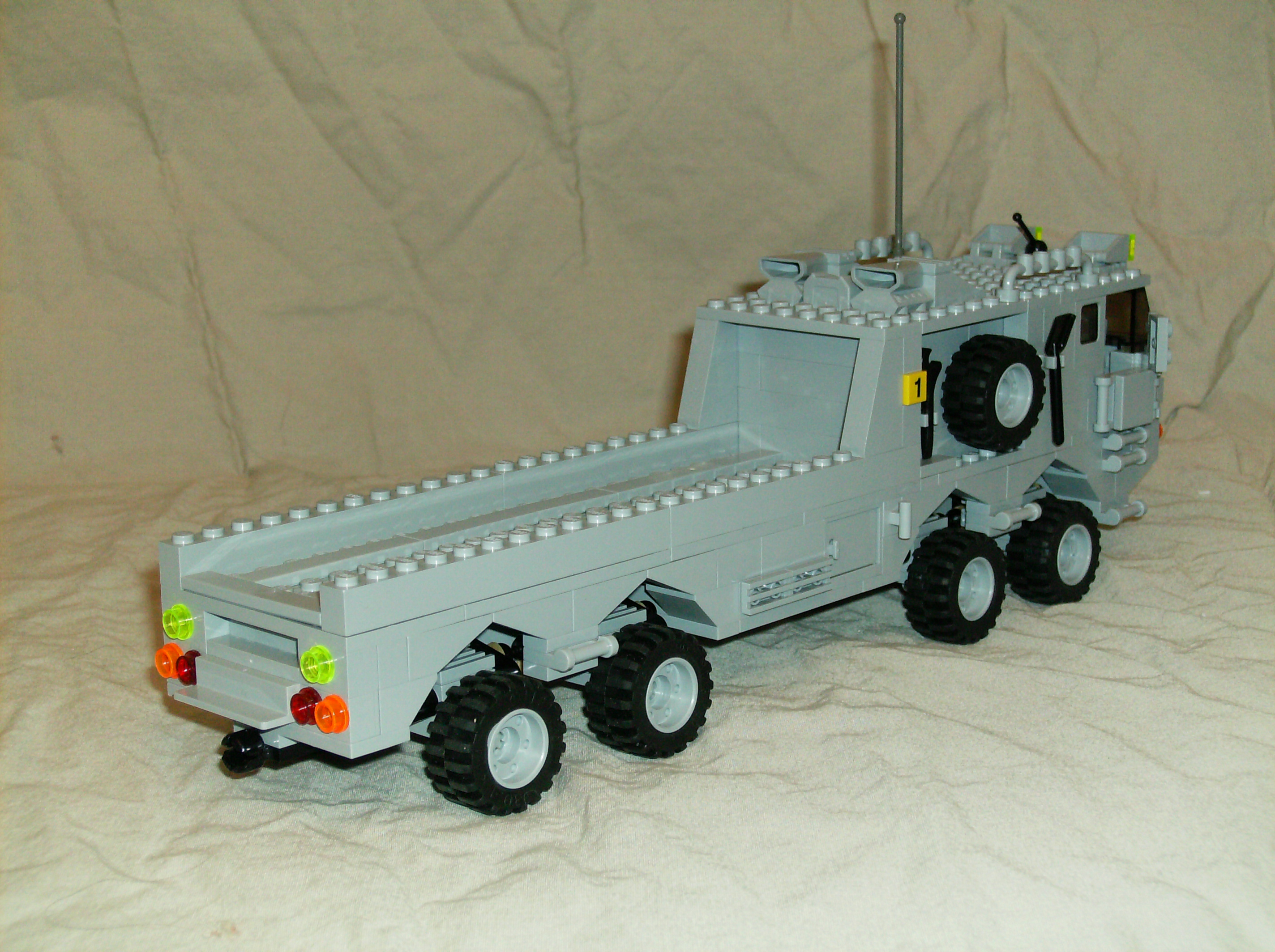 brickliner_military_range_logistics_vehicle_heavy_002.jpg