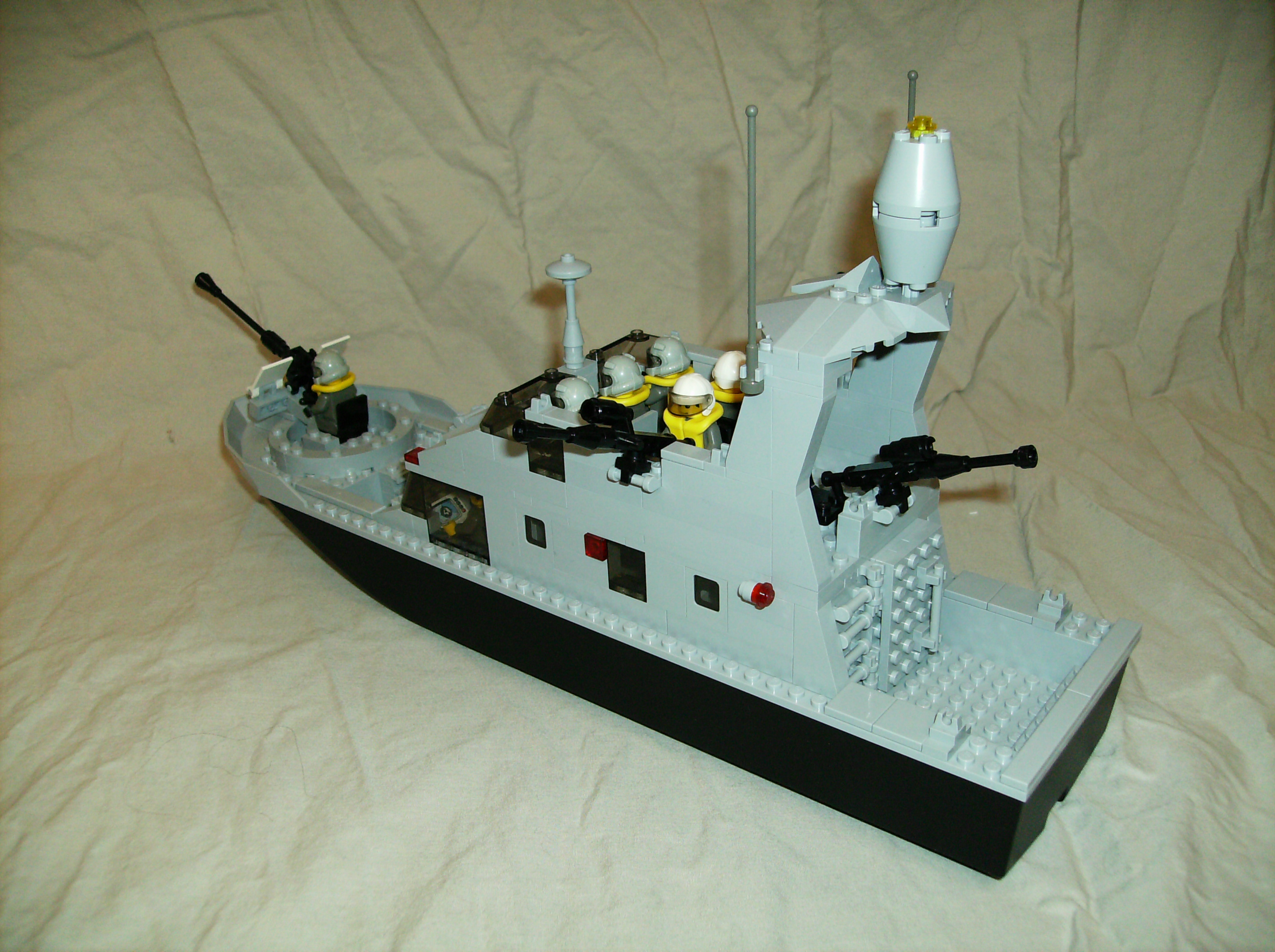 pirhana_support_ship_3.jpg