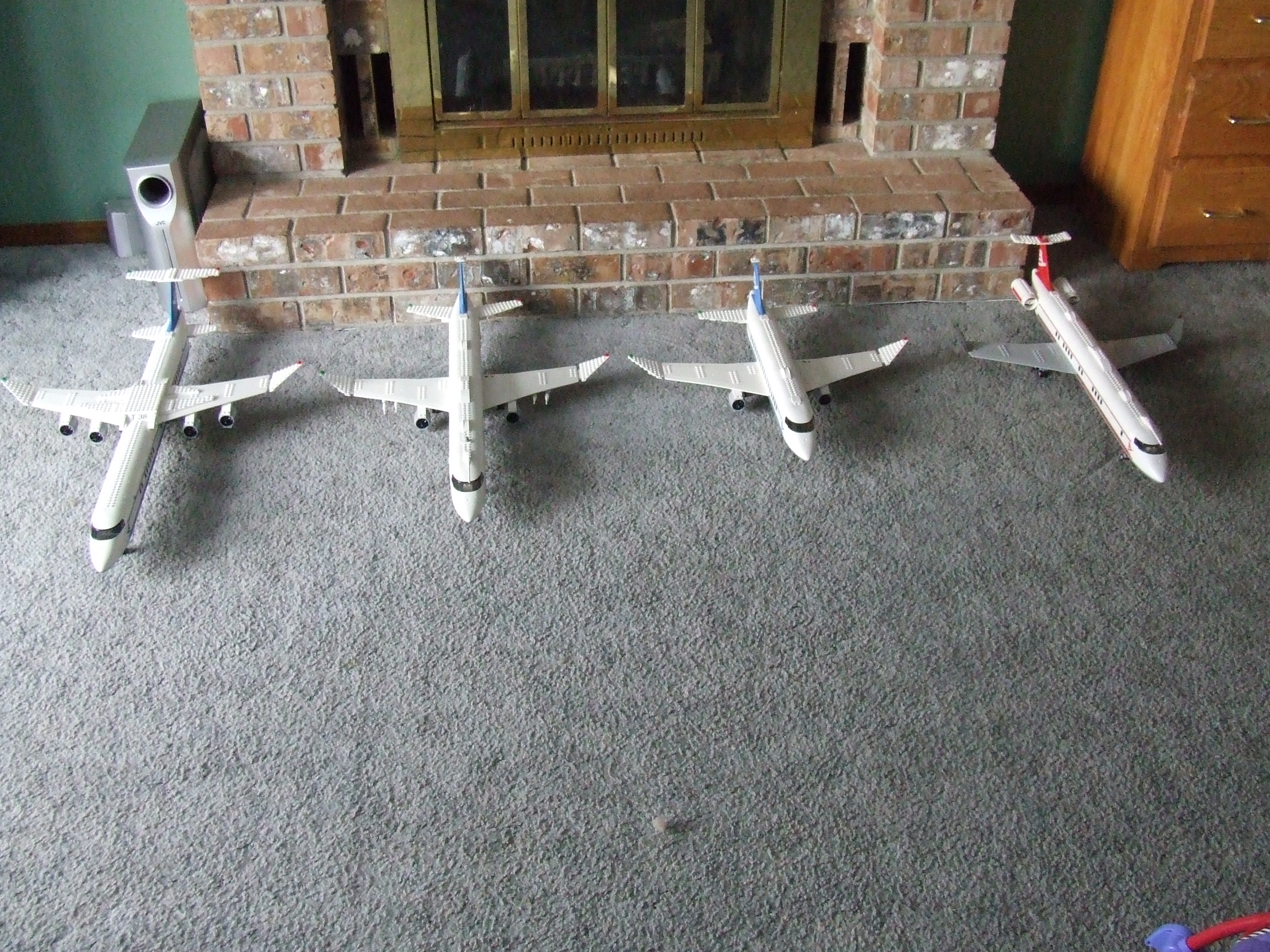 flightline_1.jpg