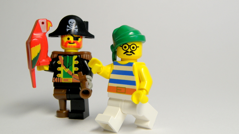 lego_pirate.jpg