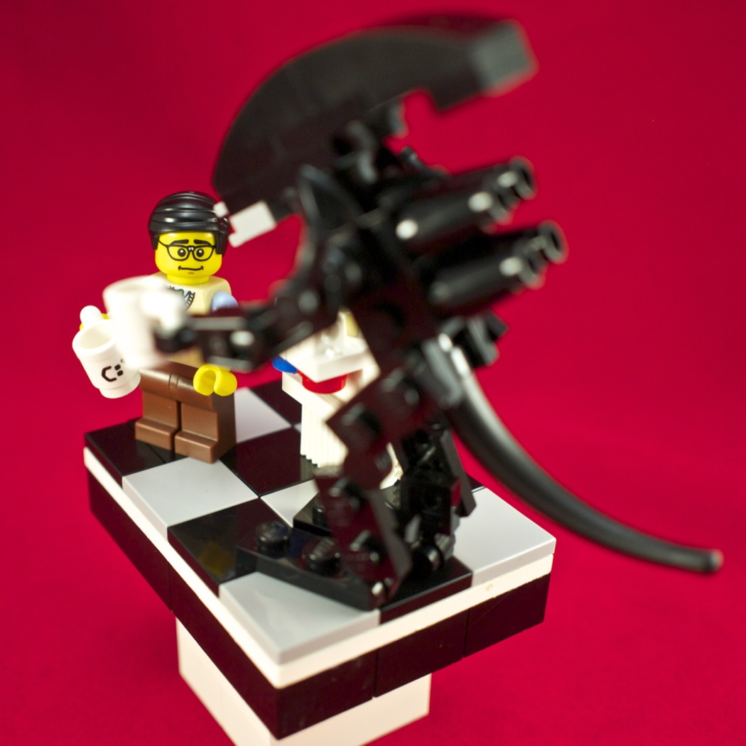 lego_alien_xenomorph_-_12.jpg