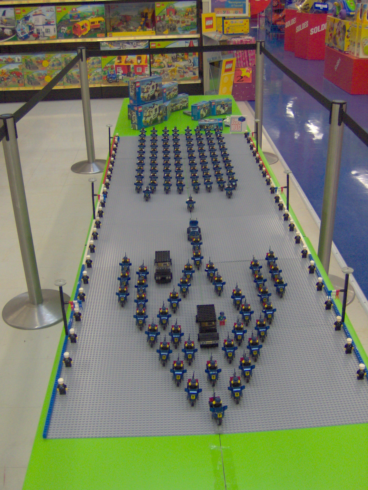 0000__toysrus_008.jpg