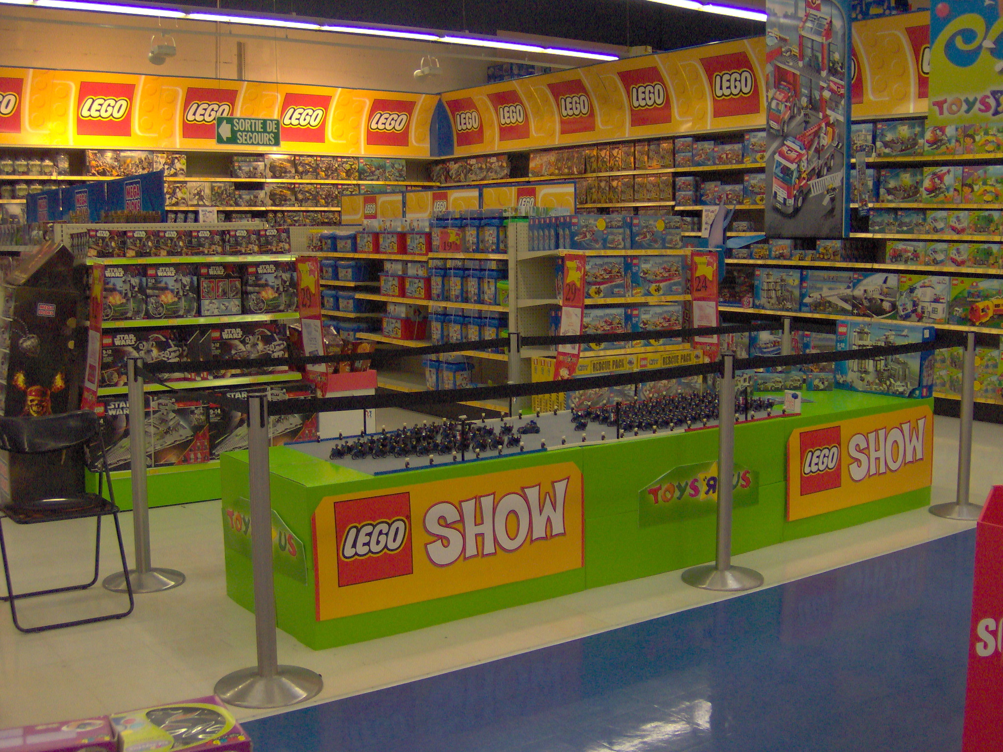 0000_show_lego.jpg