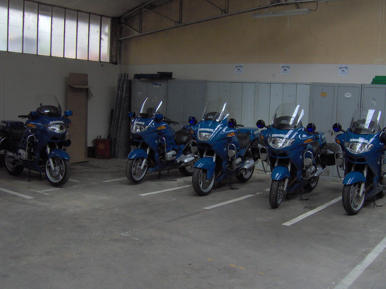 001_motos_gendarmerie.jpg