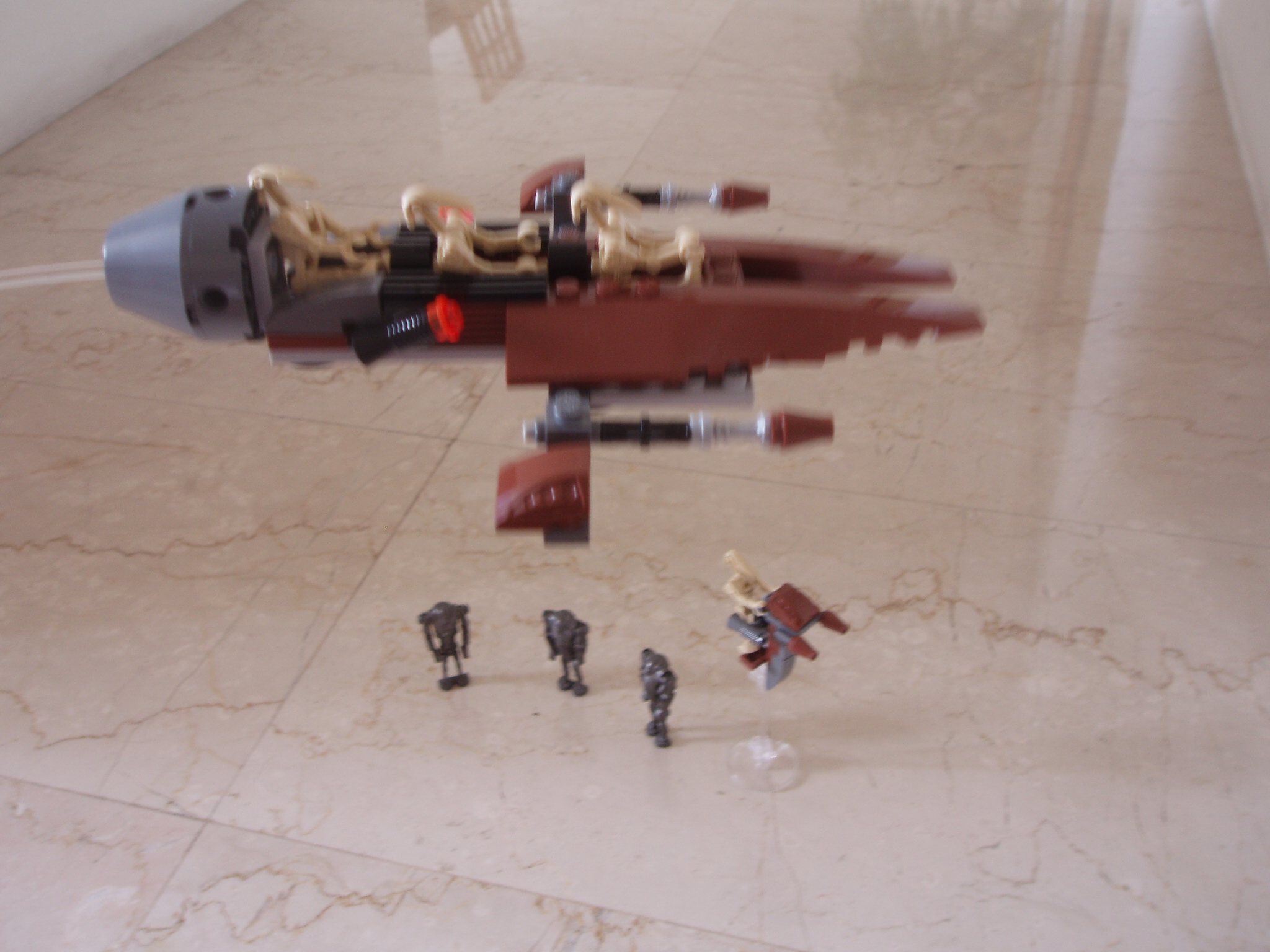droid_recon_speeder_in_flight.jpg