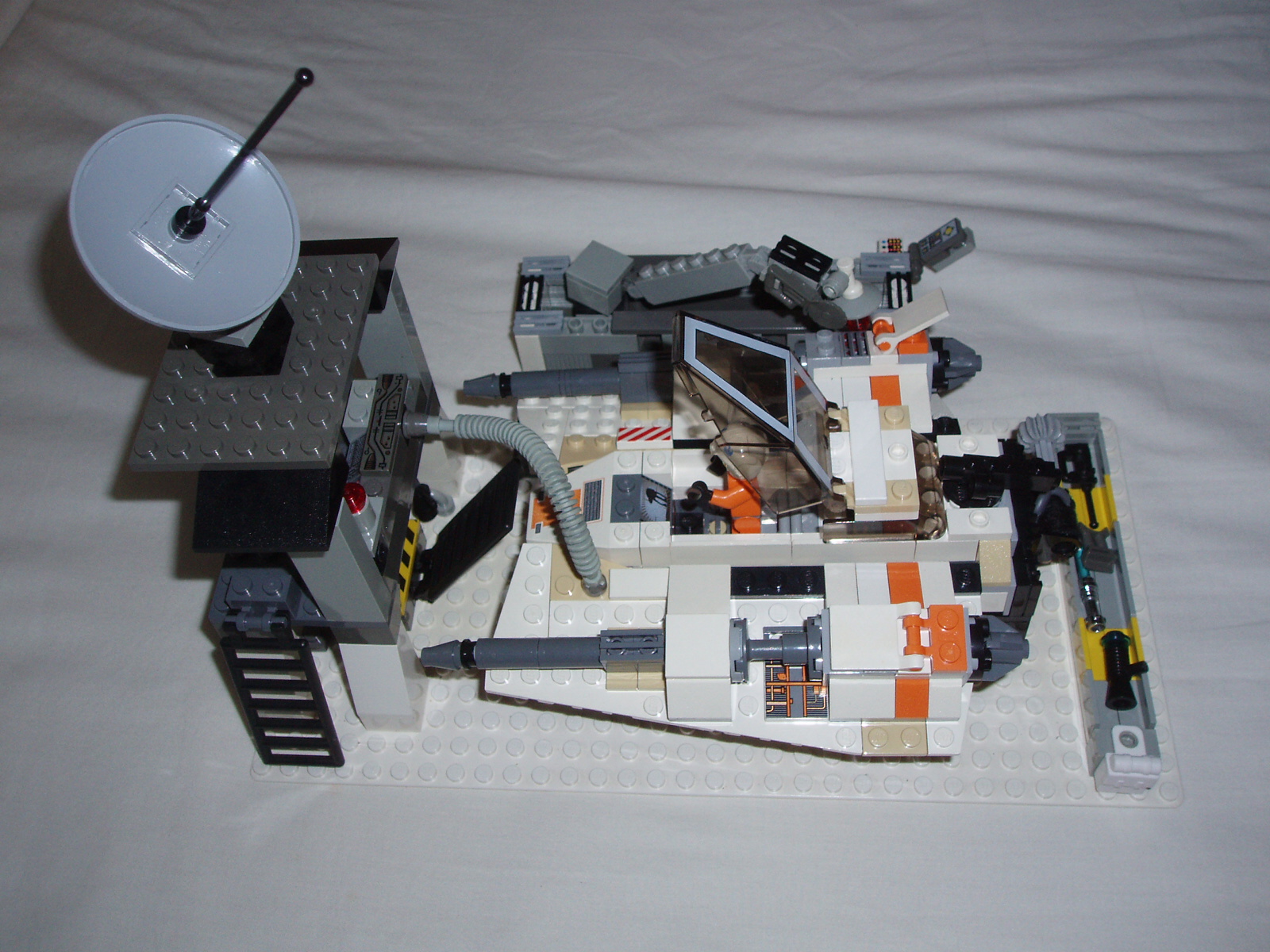 new_design_snowspeeder_bay.jpg