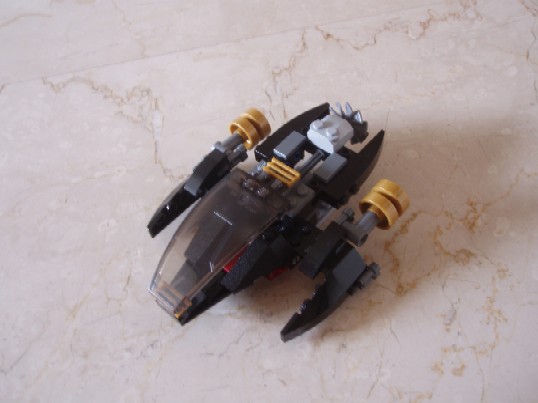 batman_light_attack_batboat.jpg