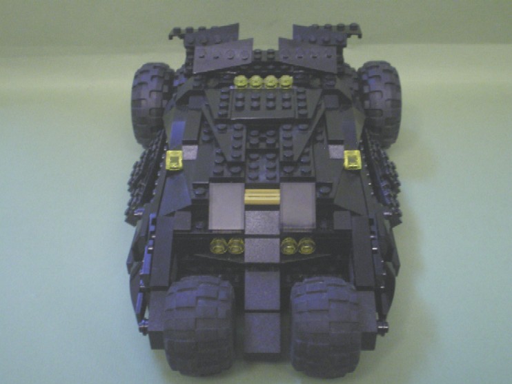 tumbler_batmobile_moc_version_2_straight_at_ya.jpg