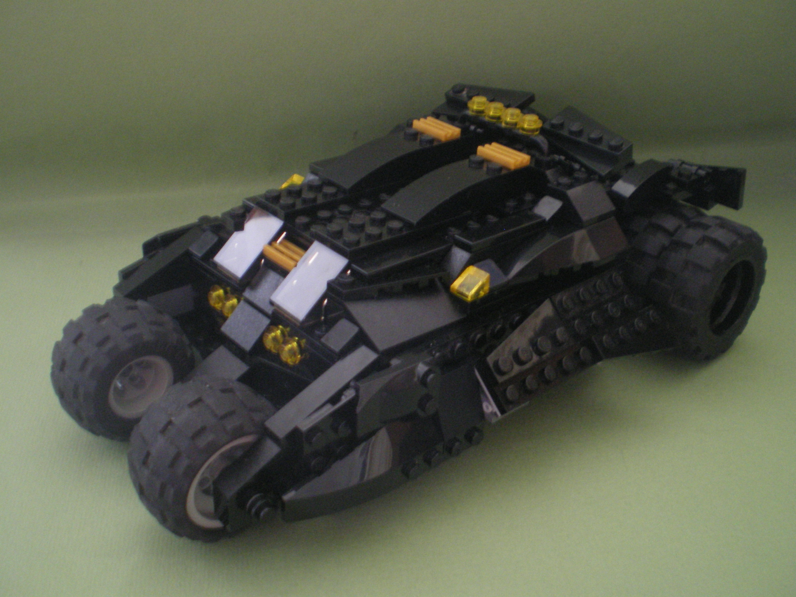 tumbler_batmobile_moc_front_angle.jpg