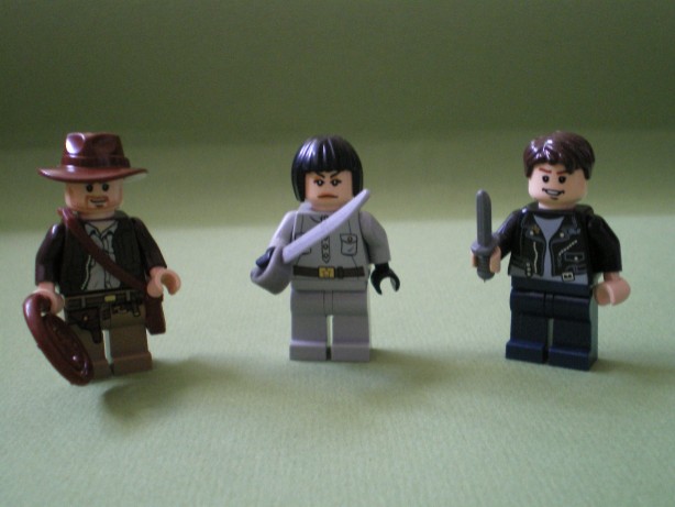 jungle_duel_minifigs.jpg