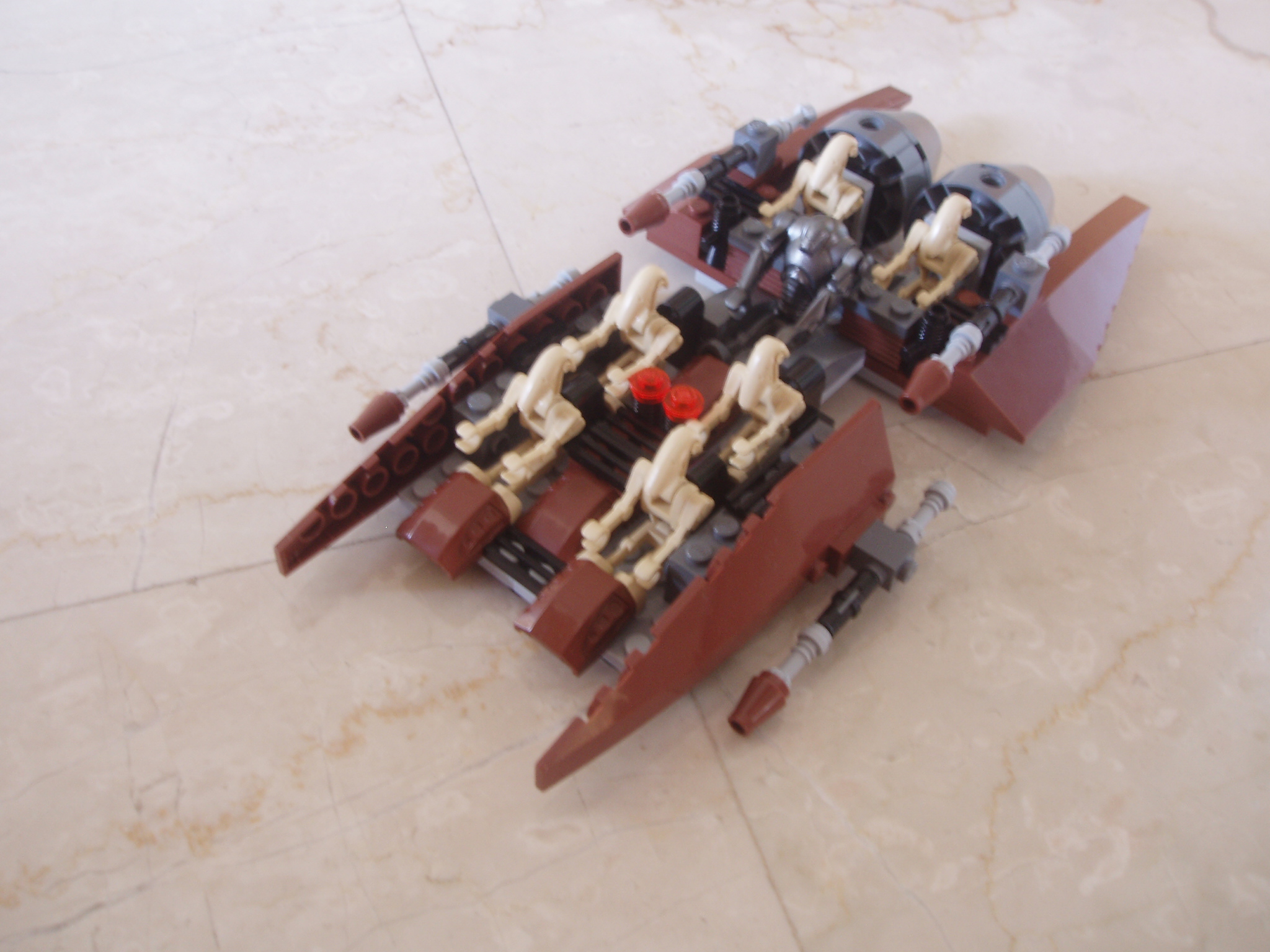 droids_aatc_angled_view_2.jpg