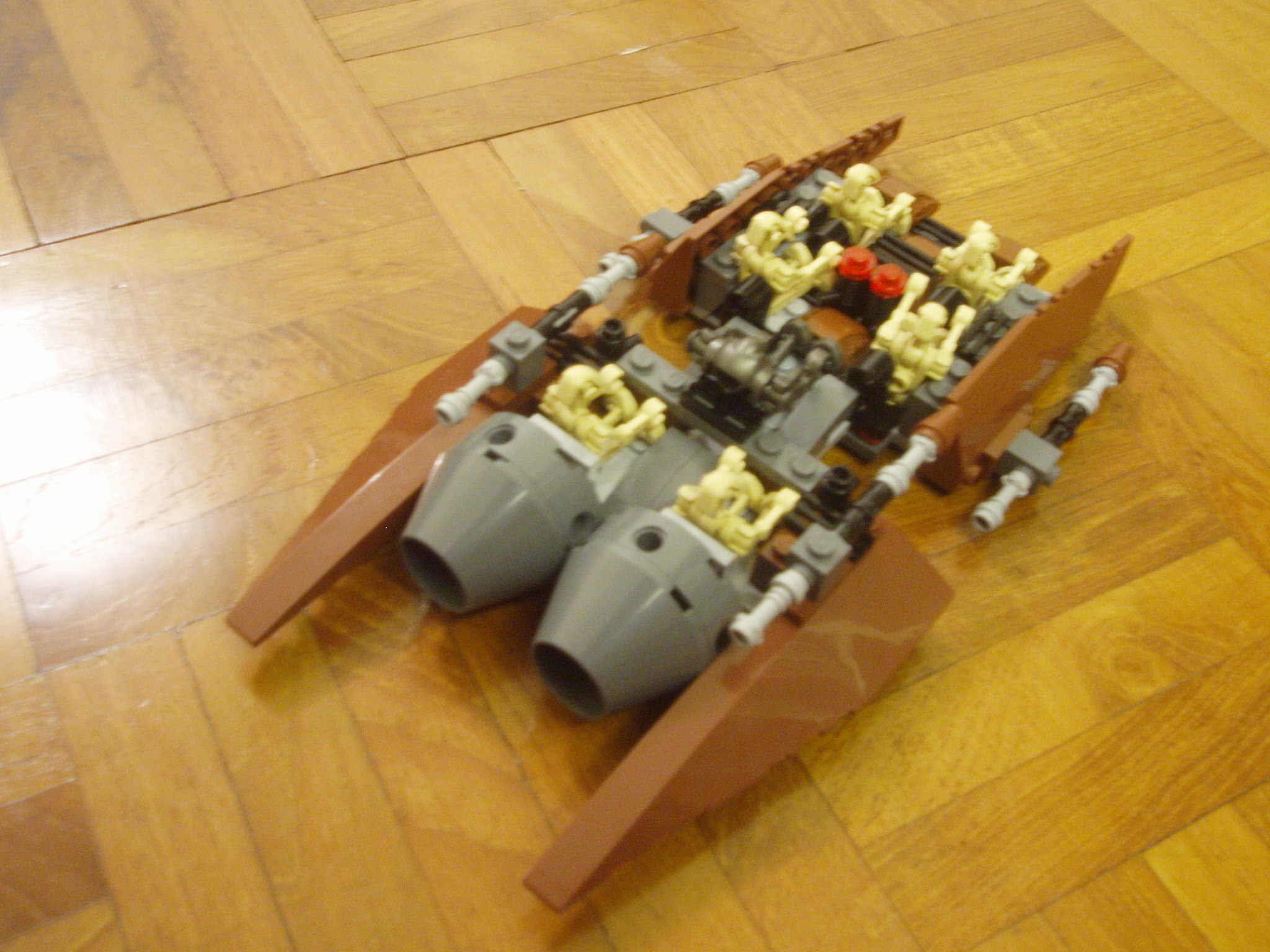 droids_aatc_engines.jpg
