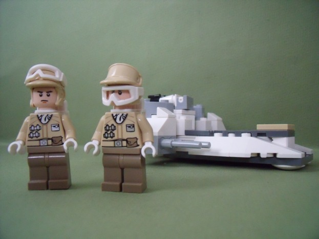 hoth_speeder_and_rebel_troopers.jpg
