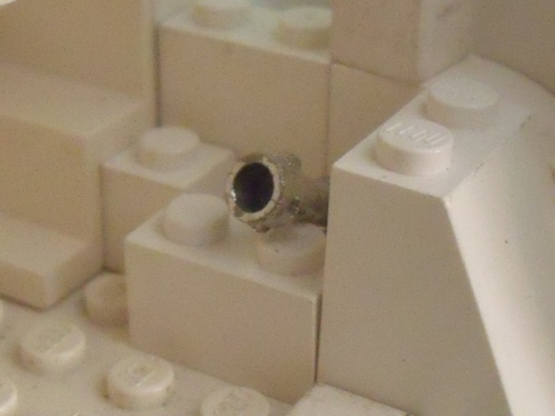 wampa_cave_lightsaber_closeup.jpg