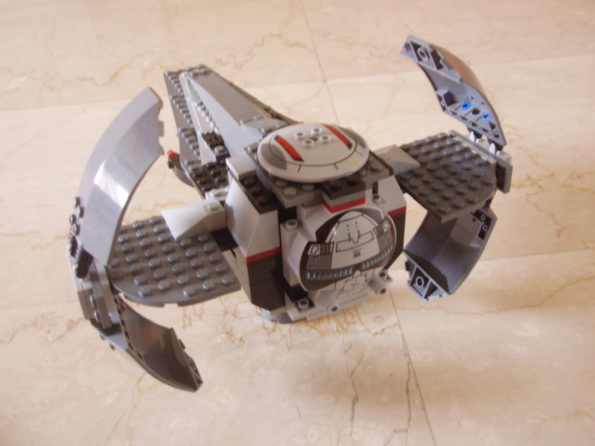 sith_infiltrator_version_2_back_view.jpg