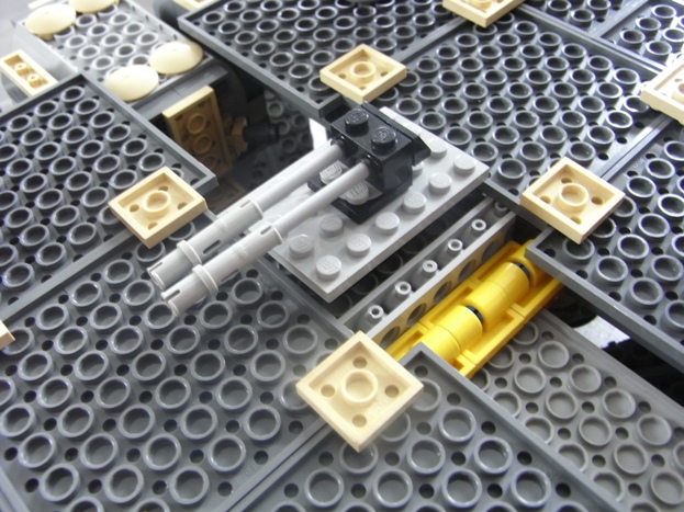 millennium_falcon_modded_belly_gun.jpg