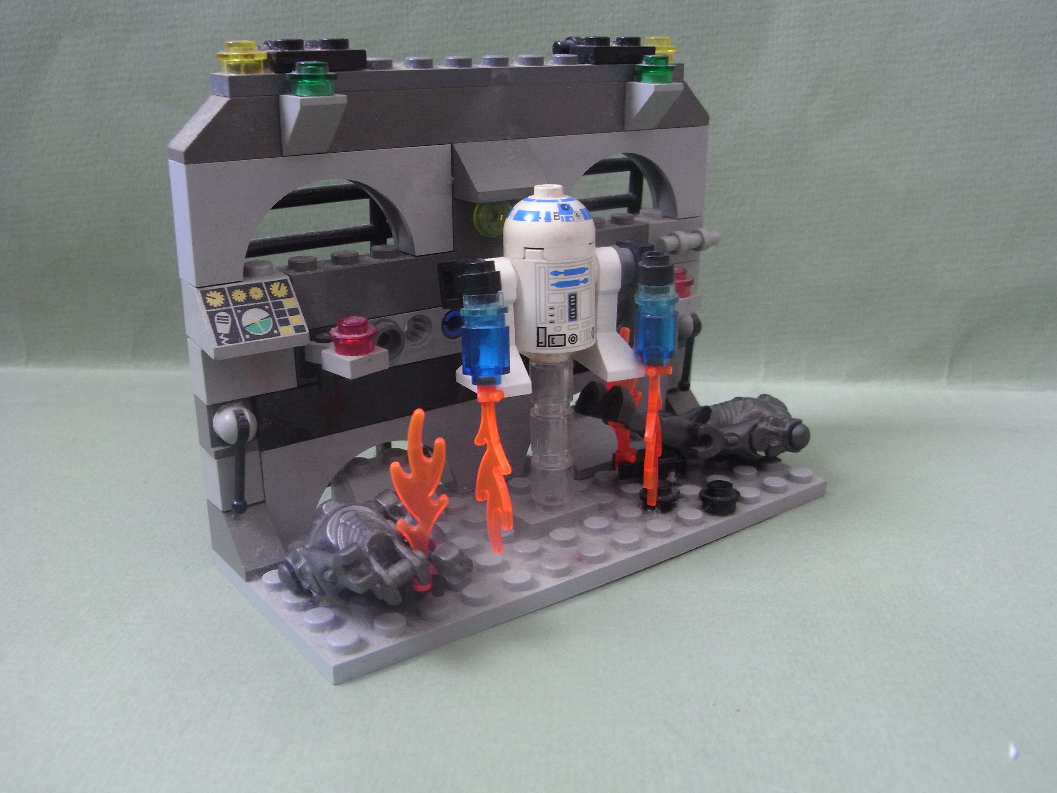 r2d2_defeating_super_battle_droids_3.jpg