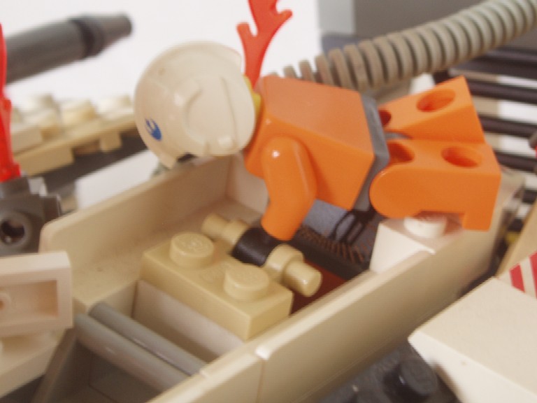attack_on_snowspeeder_bay_pilot_closeup.jpg