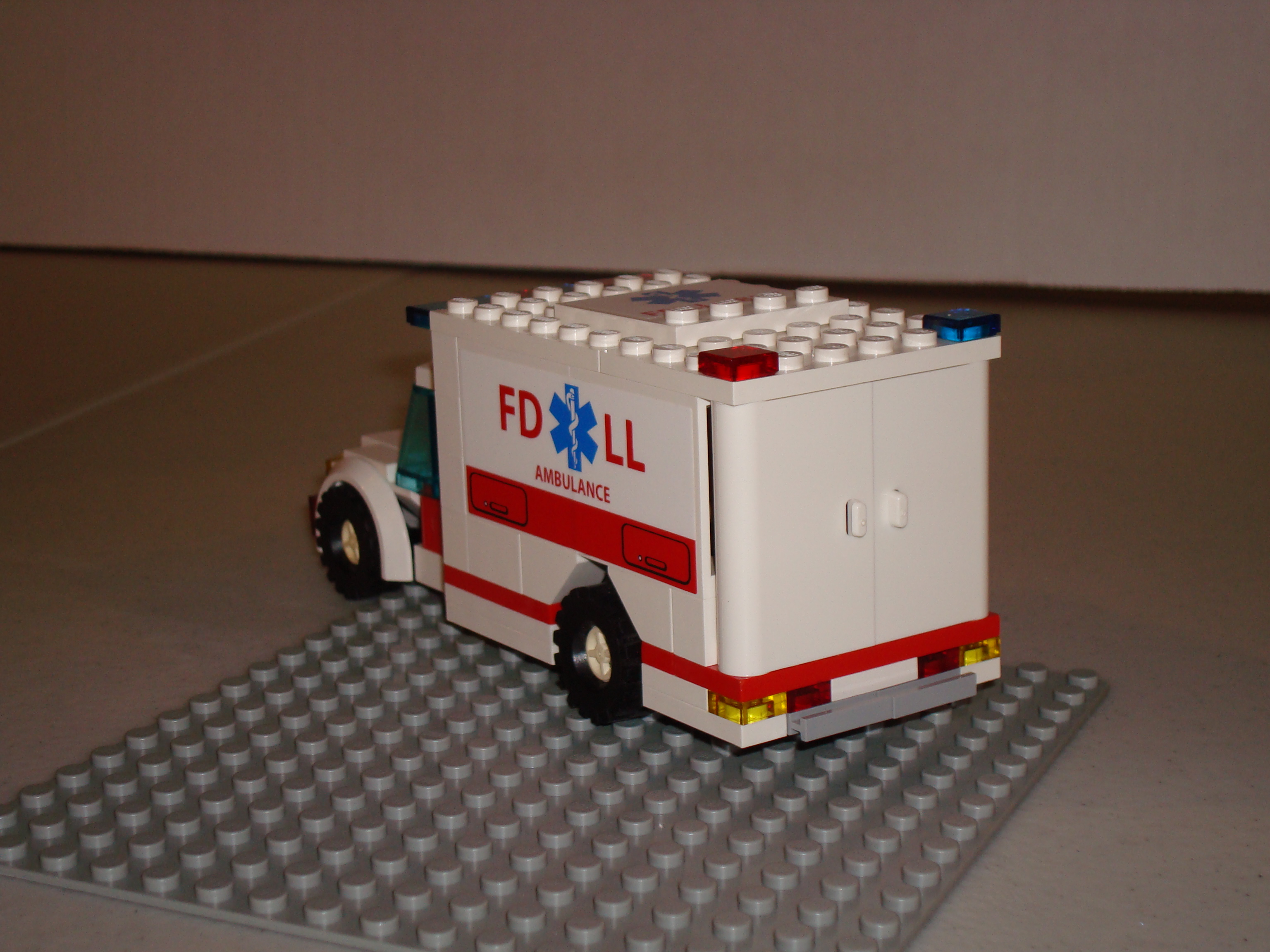 ambulance_-_ford_rear.jpg
