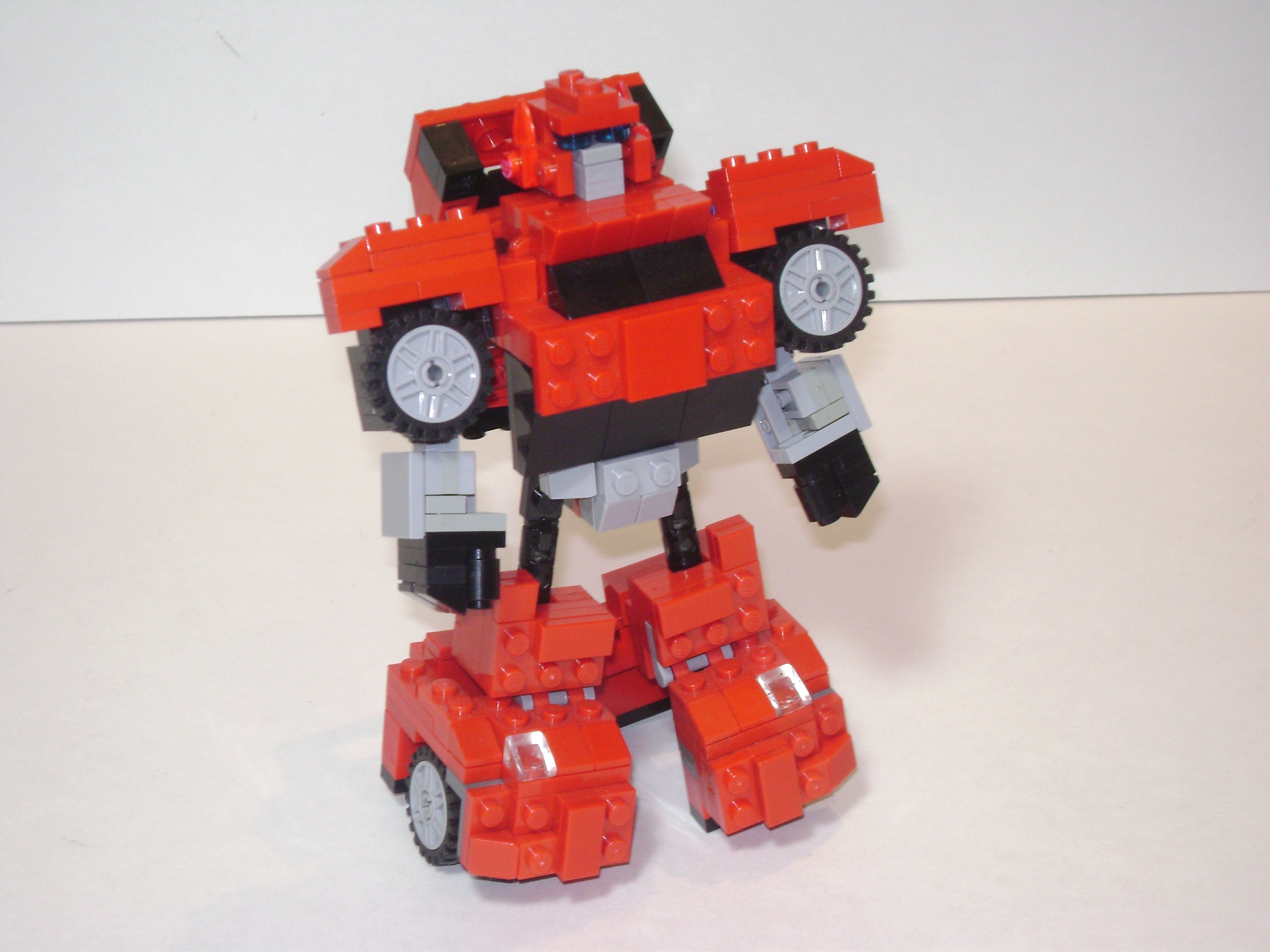 lego_cliffjumper_4.jpg