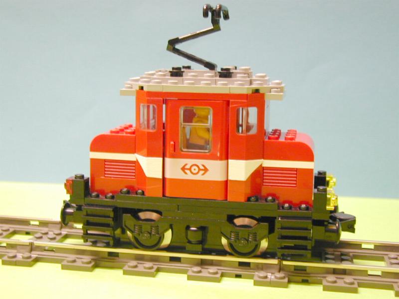 redsmall02.jpg