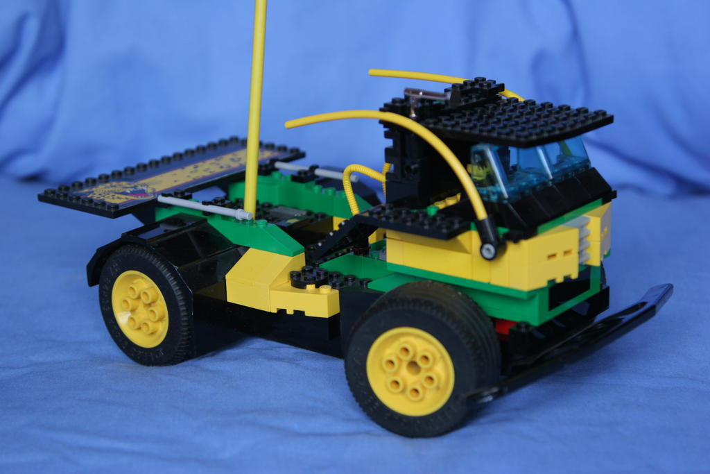 j9851.jpg