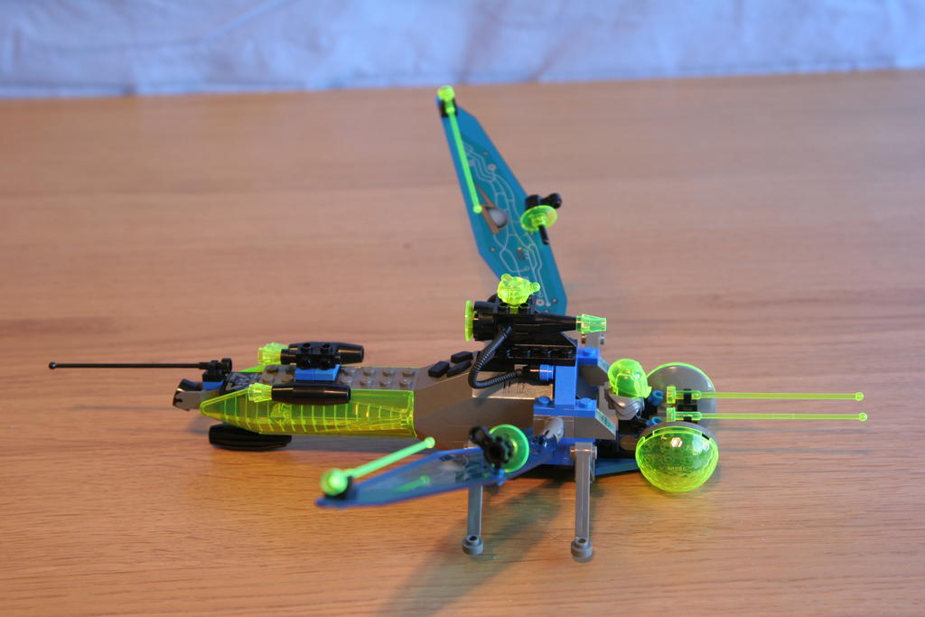 j9908.jpg