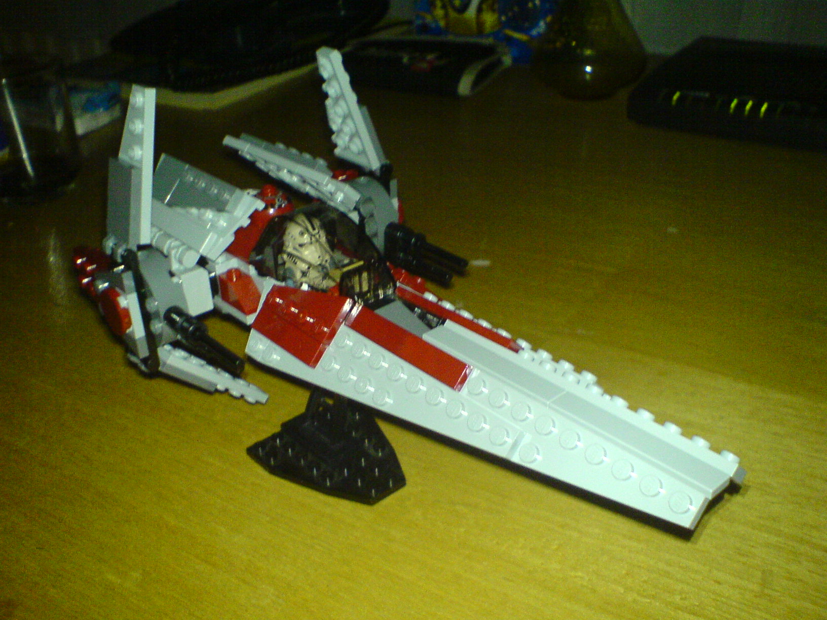 v-wing_01.jpg