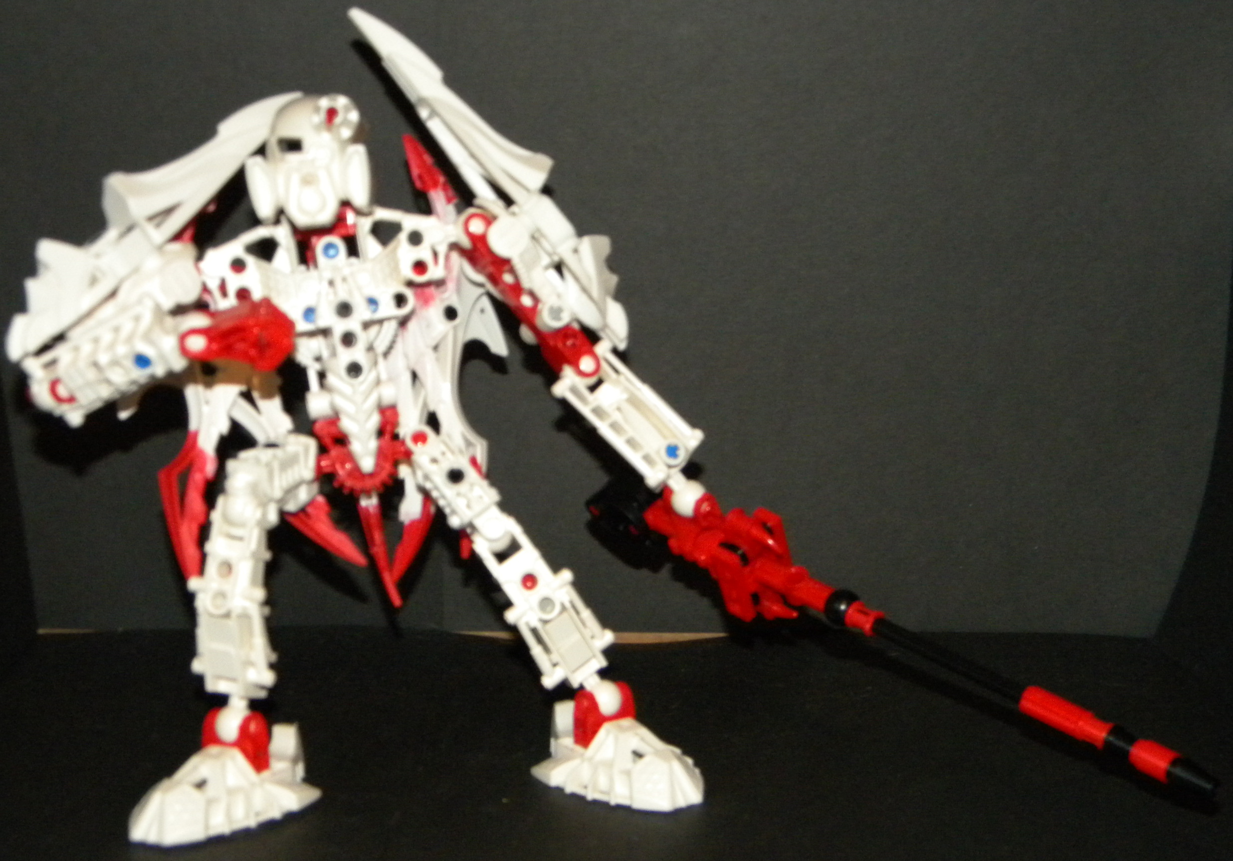 cirek_front_sword_drawn.jpg