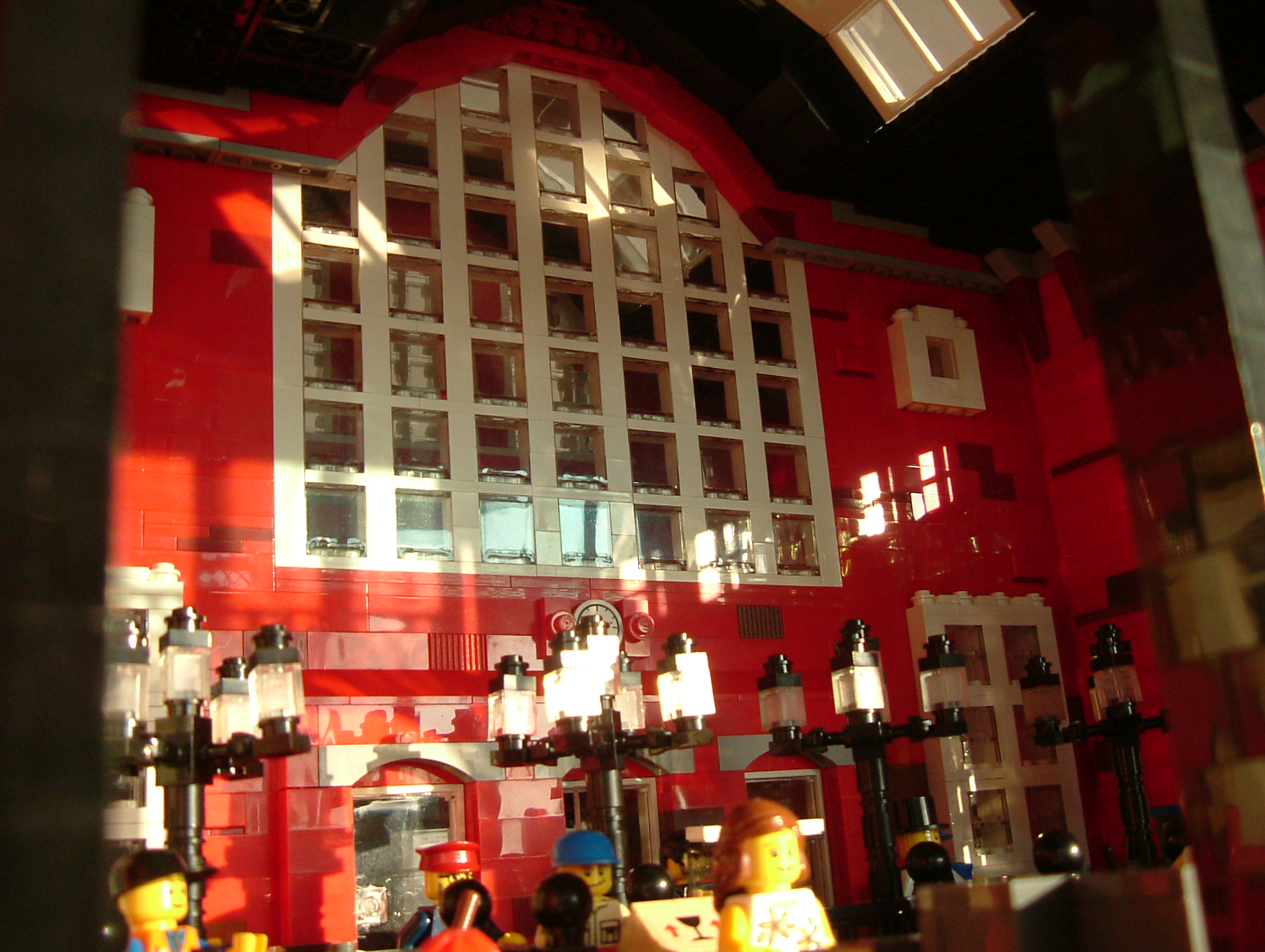 004main1.jpg