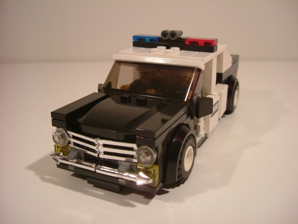 000mainpolicecar.jpg