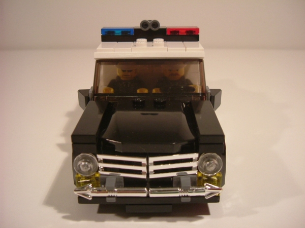 001frontpolicecar.jpg