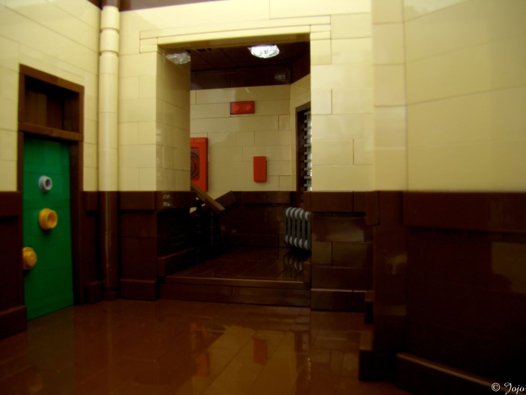 hallway02.jpg