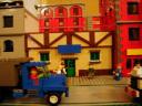 moes.jpg