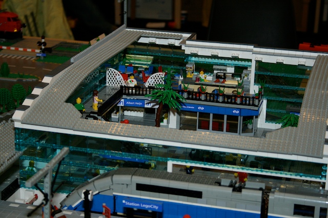 105legoworld2008.jpg