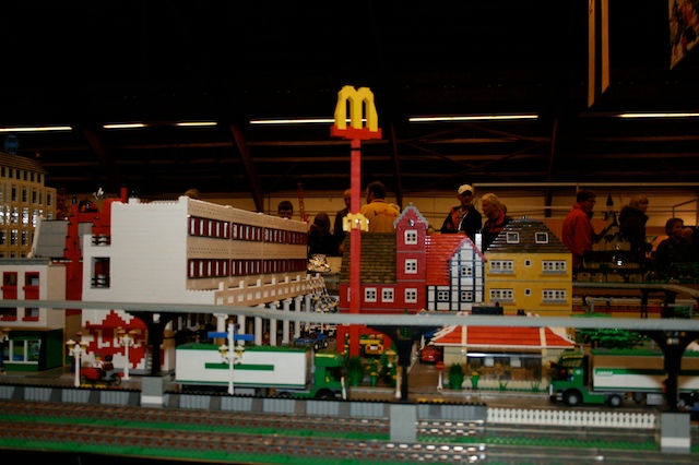 109legoworld2008.jpg