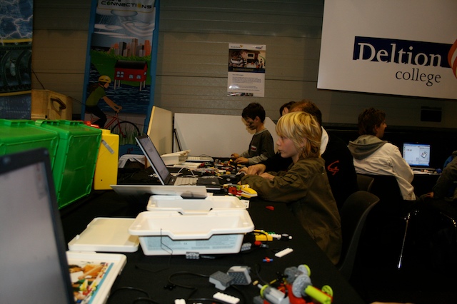 25legoworld2008.jpg