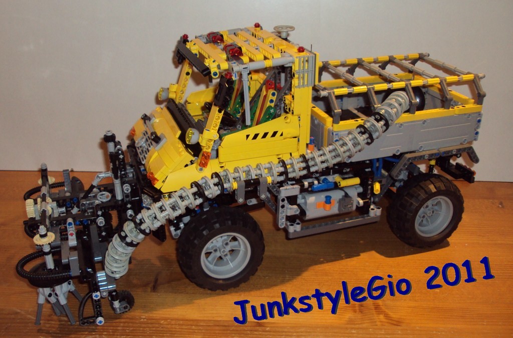 8110_800600_final.jpg