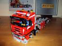 8258095.jpg