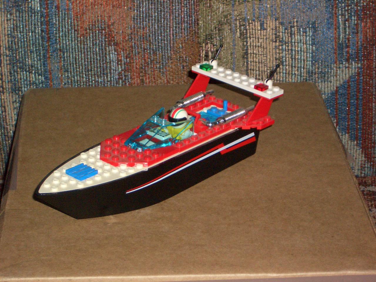 race_boat_1.jpg