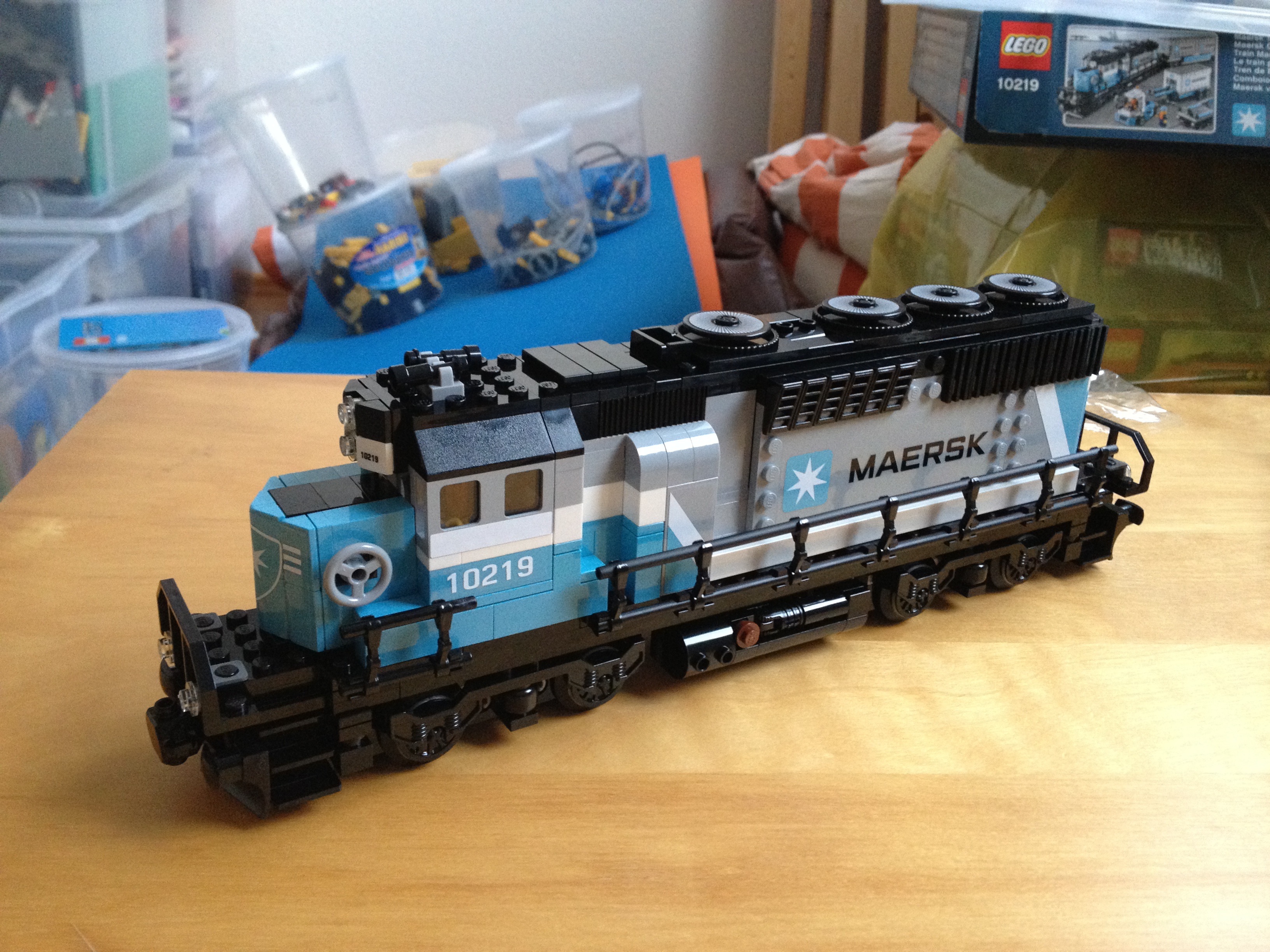 maersk_train_05.jpg