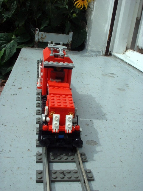 moc_kroko_5front.jpg