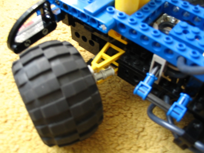 reach_stacker_016.jpg